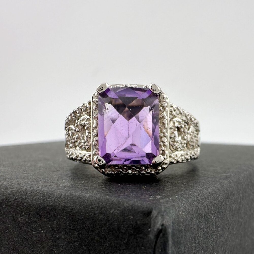 Beautiful Emerald Cut 2.25 Carat Amethyst Ring - Sterling w Diamond Accent Size